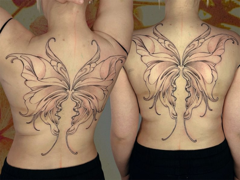 Aadan tatuointityö — mustavalkoista kuvitusta.