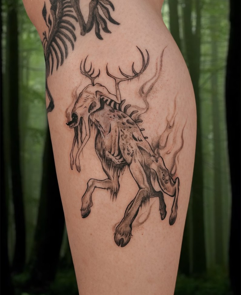 Aadan tatuointityö — mustavalkoista kuvitusta.